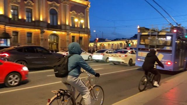 ?? WHY ST. PETERSBURG IS THE BEST RUSSIAN CITY? | Walking tour смотреть онлайн