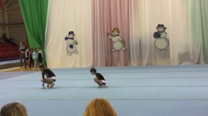 Две варвары. Спортивная акробатика. Женская двойка.