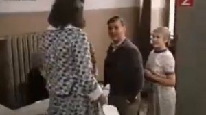 Не учите меня жить, лучше помогите материально. Москва слезам не верит.