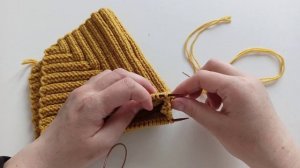 Трикотажный шов в шапочке "Эльф"/ Как начать и закончить трикотажный шов