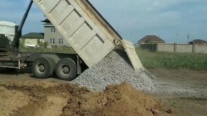 Завез щебень 20/40..