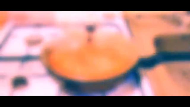 Большой омлет с овощами, ветчиной, оливками. Great omelet with vegetables, ham, olives. смотреть онлайн