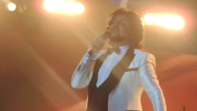 Ф Киркоров 29 10 2015 Петербург Тв Вечер И Крутого Любовь похожая на сон Фрагмент смотреть онлайн