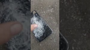 разбил айфон 4