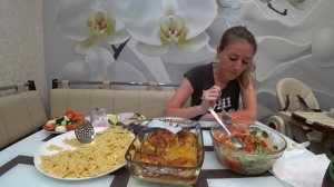 МУКБАНГ КУРИНЫЕ БЕДРА, МАКАРОНЫ С СЫРОМ, ОВОЩНОЙ САЛАТ | MUKBANG CHICKEN WITH MACARON