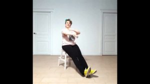 HalyGaly танцуем сидя на стуле 12 минут