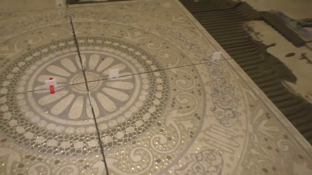 Укладка плитки в прихожей и в ванной. Серия 28. Правильная раскладка плитки. смотреть онлайн