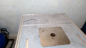 Фрезерный стол с лифтом для фрезера