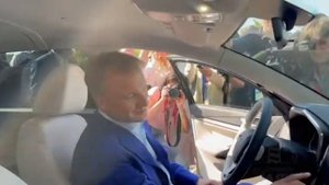 Отечественные автомобили для чиновников из России