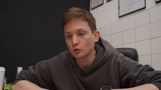 Сколько заработал на КОФЕЙНОМ АВТОМАТЕ за месяц? Айден!