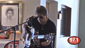 George Thorogood - Bo Diddley LIVE: In the 97.1 Lobby