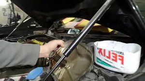 Ауди Q7 4.2л FSI  Откуда может поподать в антифриз моторное масло.