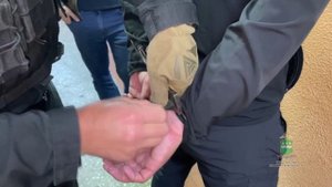 Полицейские задержали мужчину, причастного к совершению мошенничества и кражи в отношении сироты
