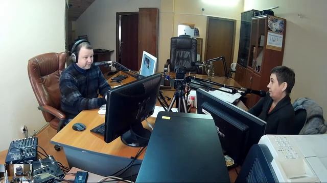 Студия НГ. Разговор простых людей на сложные темы смотреть онлайн