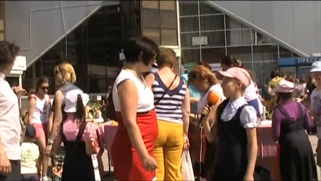 Праздник весны в школе №26 смотреть онлайн