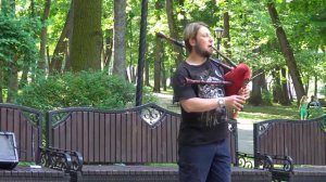 Круто сыграл на волынке !!! Уличный музыкант играет обалденно на волынке!! ФРАМ. F.R.A.M