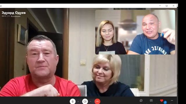 Стрим с каналом "КУРЫ В МЕГАПОЛИСЕ". Кормление без ограничений или по норме... смотреть онлайн