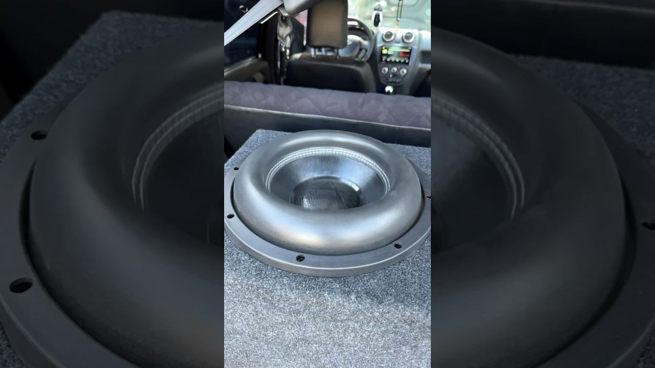 Aura Venom-12 #саб #автозвук #басс #music #sound #subwoofer смотреть онлайн