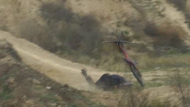 Жёстко упал на велосипеде. смотреть онлайн