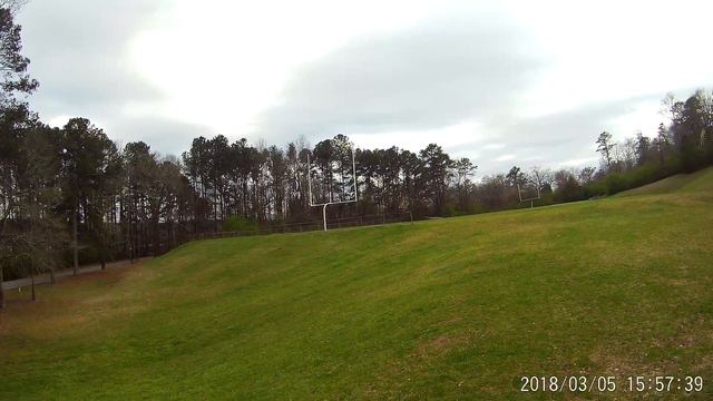 Wife flying her Xiro xplorer Standard смотреть онлайн