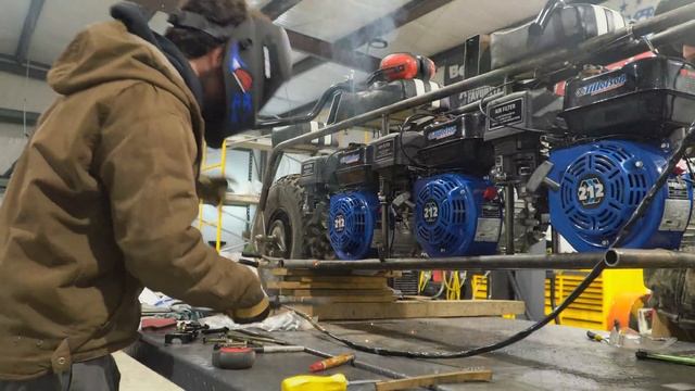 First 3-Rider Test Drive of our 3 Engine Mini Bike! 636cc of FURY! смотреть онлайн