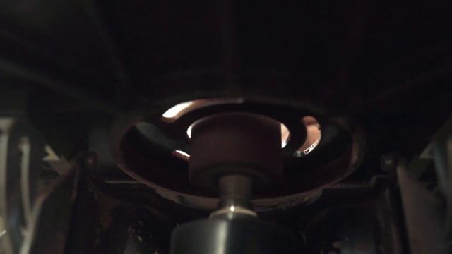 Набор для суши из дерева венге. Wooden sushi set – tray, gravy boat, chopsticks and holder. смотреть онлайн