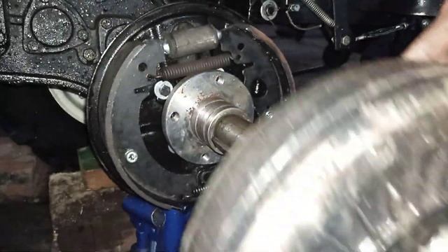 Устанавливаем тормозной барабан на Козаке Полтавском смотреть онлайн