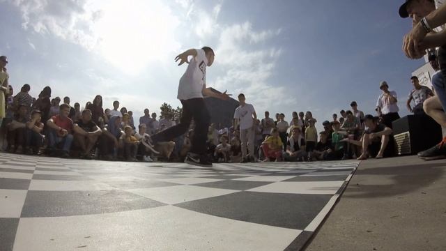 Брат vs Бодрый смотреть онлайн