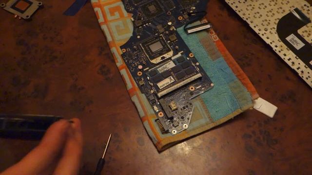 ЗАМЕНА Термопасты в Ноутбуке ПОДРОБНО и ПОНЯТНО ARCTIC MX-4 Чистка НОУТБУКА смотреть онлайн