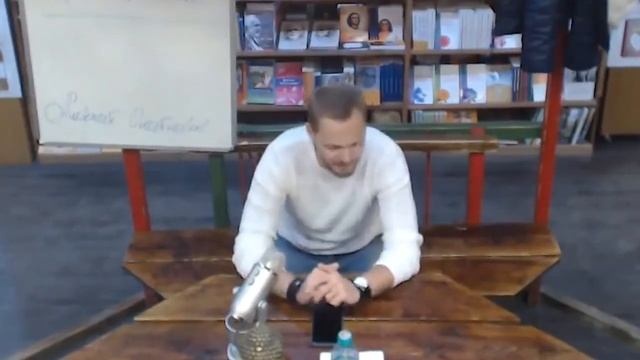 ПОЧЕМУ У ДУХОВНЫХ ЛЮДЕЙ НЕТ ДЕНЕГ? Как найти духовного учителя - духовного наставника?
