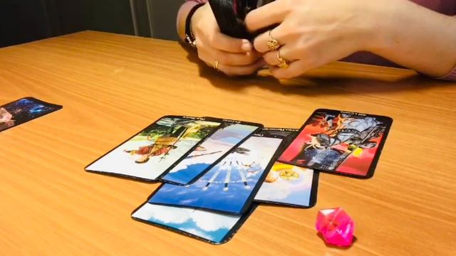 Таро для мужчин!! Кто о вас часто думает?! И что именно думает?!? Гадание таро, гадание онлайн смотреть онлайн