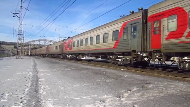 Электровоз ЧС6-028 с поездом №131 СПб-Ижевск смотреть онлайн