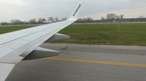 ᴴᴰRYANAIR ✈ B737-800 ✈ taxi,takeoff and climb from Venice Treviso Airport