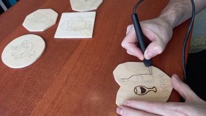 Необычная подставка под кружку