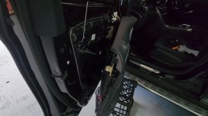 Mercedes-Benz 2015 GLC X253 front door panel removal