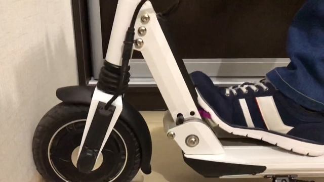 КАК РАЗЛОЖИТЬ И СЛОЖИТЬ ЭЛЕКТРОСАМОКАТ KUGOO S3/S2/PRO/ КАК СЛОЖИТЬ САМОКАТ КУГО смотреть онлайн