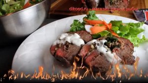 Рецепты из Вырезки лося - как приготовить Вырезки лося пошаговый рецепт - Рулет с голубым сыром