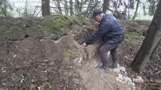 НАШЕЛ в стене фундамента ЯЩИК! ОТКРЫЛ! Я ЗАПЛАКАЛ! Поиск злата серебра. смотреть онлайн