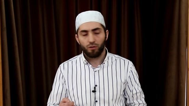 Наедине ведет себя по другому I Хусейн Магомедов - работник ОП г. Махачкала смотреть онлайн