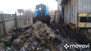 Чистим навес самодельным погрузчиком