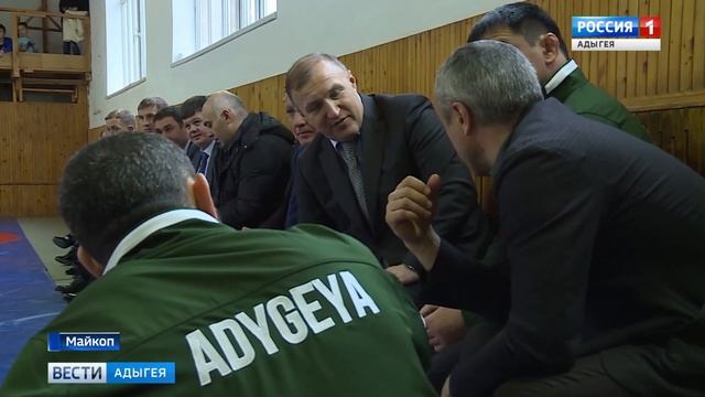 Мурат Кумпилов побывал на открытой тренировке отделения вольной борьбы