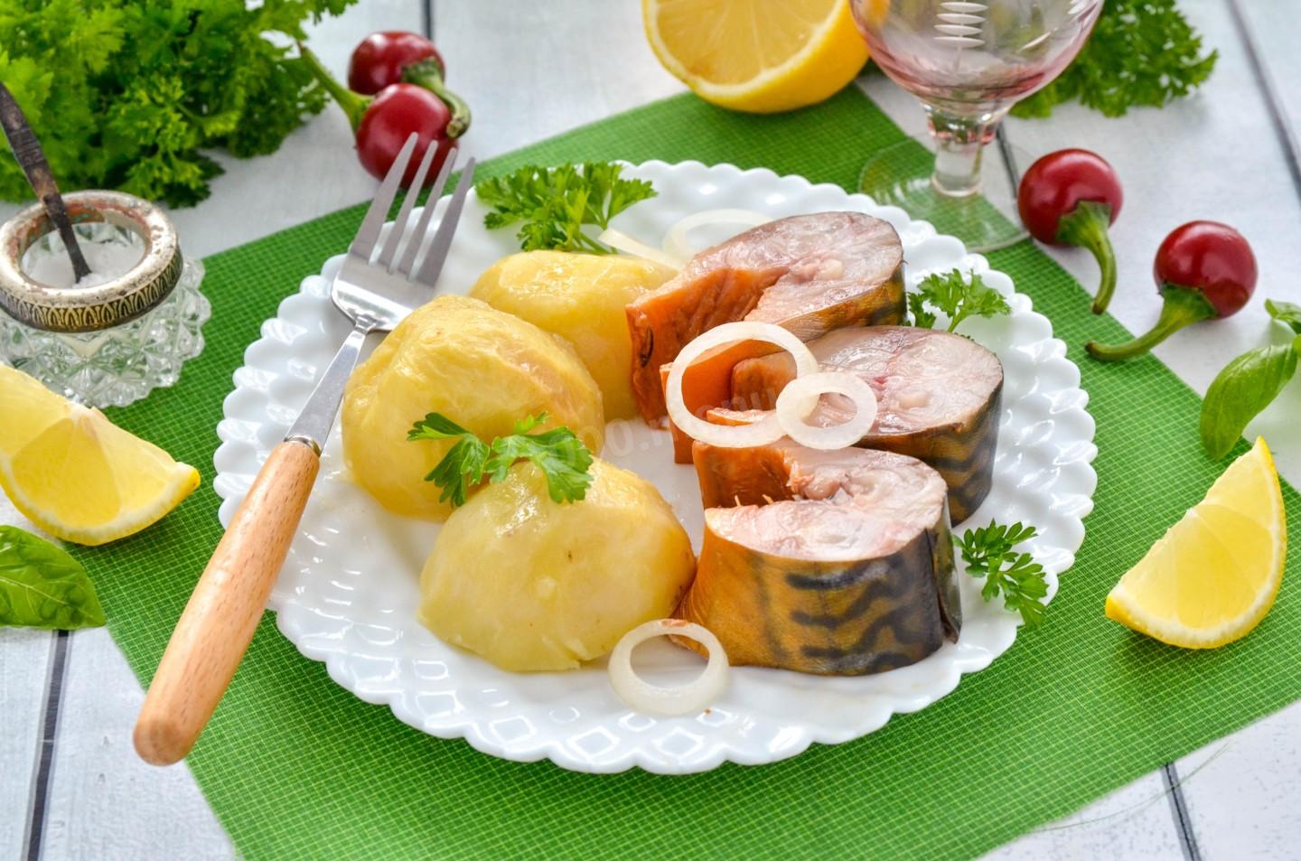 КАК ПРИГОТОВИТЬ СКУМБРИЮ В БУТЫЛКЕ В ЛУКОВОЙ ШЕЛУХЕ