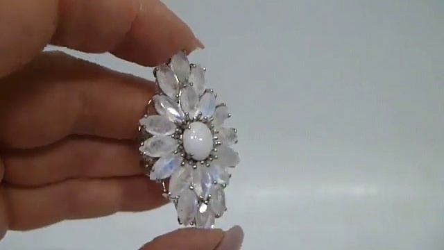 Кольцо с натуральным индийским лунным камнем (адуляр) и молочным опалом Размер 18.5 Серебро 925 смотреть онлайн