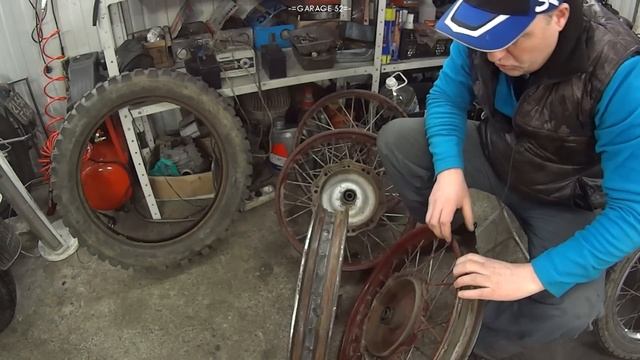 Разбираю коробку скоростей Урал -Кабан- и колёса. смотреть онлайн