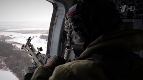В Минобороны РФ показали работу российских экипажей Ка-52 и Ми-8