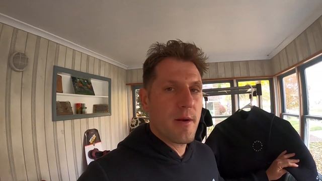 How to Choose a Cold Water Wetsuit смотреть онлайн