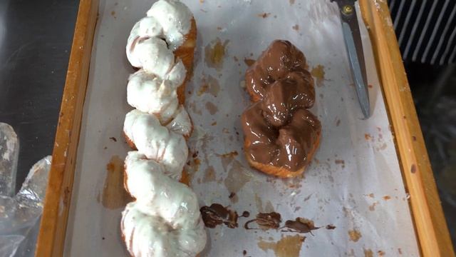 Хлебная палочка из куриного теста Chick Pastry - Twisted Bread Stick смотреть онлайн