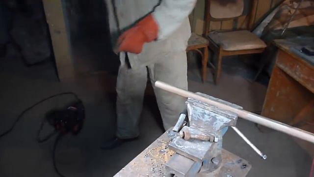 Самодельный шезлонг для комфортной рыбалки.