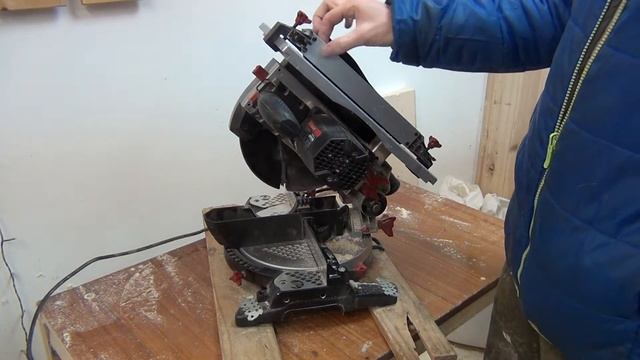 Отзыв обзор торцовочной комбинированной пилы Зубр ЗПТК 210 1500 смотреть онлайн