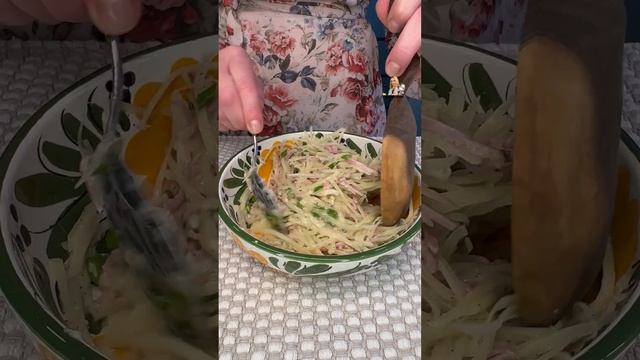 ?? Probieren Sie dieses wundervolle Kartoffel-Ei-Nest-Rezept für ein köstliches Abendessen aus! ?